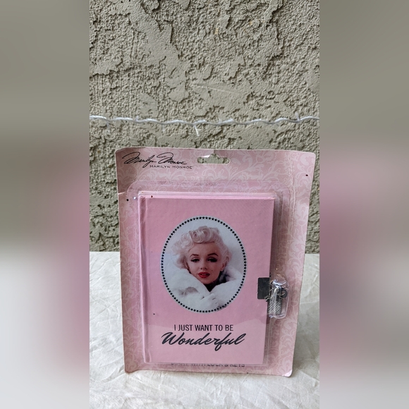 Set of 3 Marilyn Monroe Diary's - Picture 7 of 9
